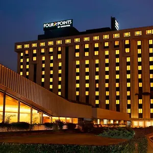 מלון Four Points By Sheraton, פאדובה